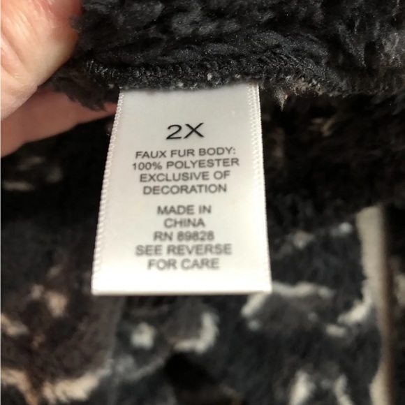 LOGO black & Charcoal Fleece Zip Front Jacket - Womens 2X, Bust 29” - Picture 3 of 5